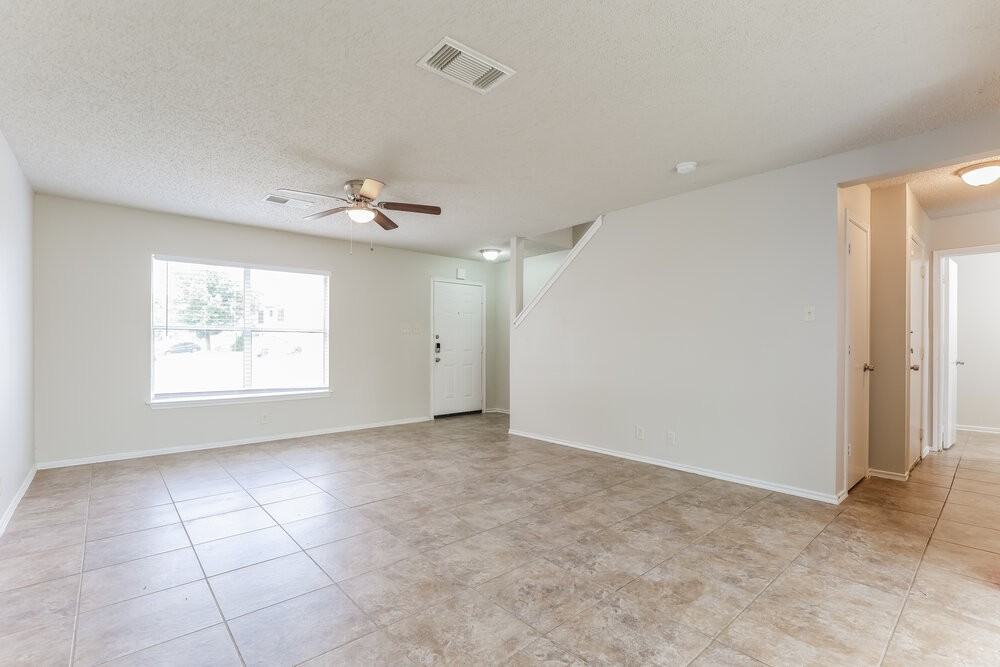 6102 Candletree - Photo 5 of 16