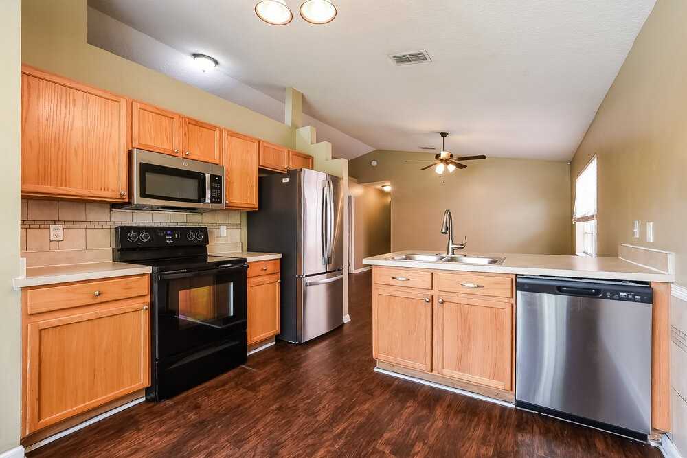 178 Dovetail Ct - Photo 6 of 16