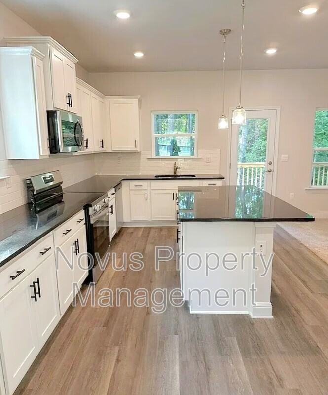 200 Laney Dr - Photo 6 of 20