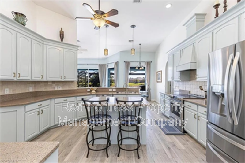 17410 Sterling Lake Dr - Photo 5 of 12