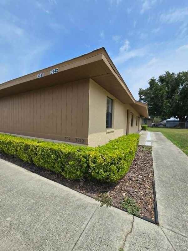 3940 Spoonbill Ct - Photo 2 of 15