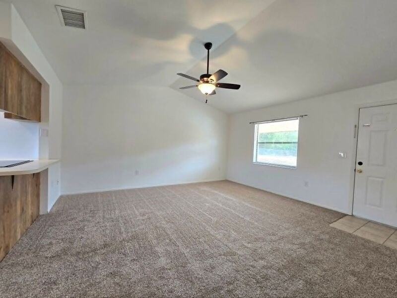 3940 Spoonbill Ct - Photo 3 of 15