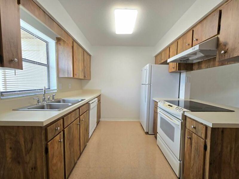 3940 Spoonbill Ct - Photo 7 of 15