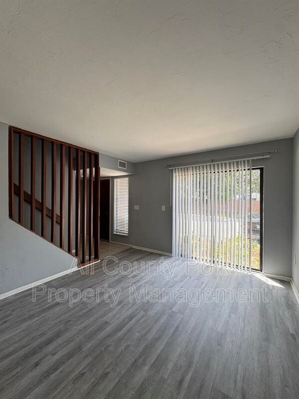 1836 N Crystal Lake Dr #5 - Photo 4 of 26