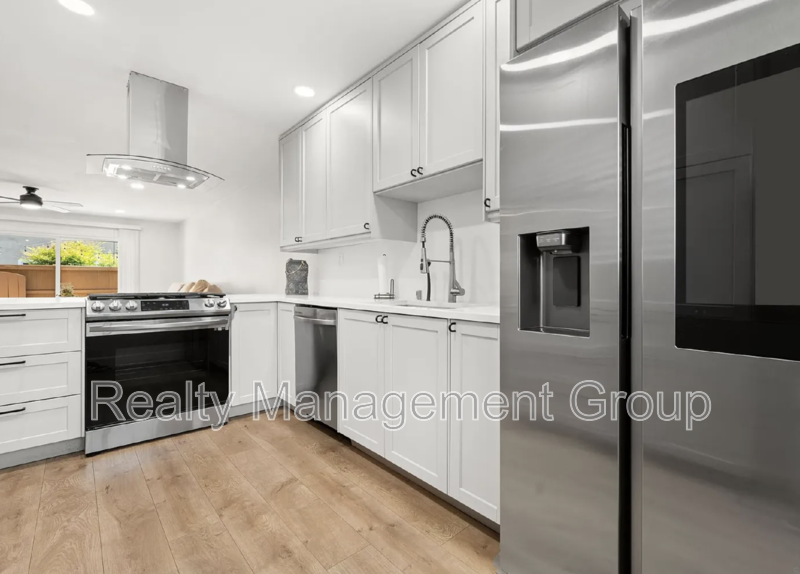 6821 Alvarado Rd #8 - Photo 6 of 22