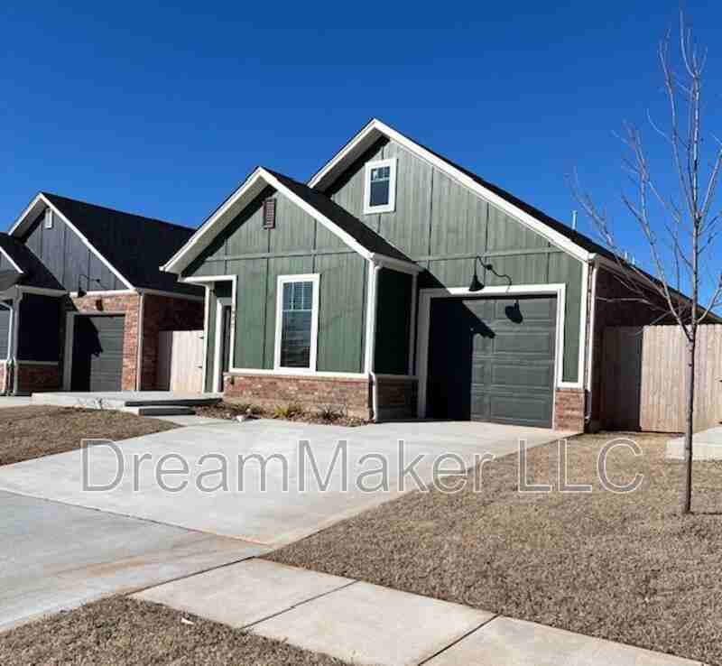 1022 Riva Pkwy - Photo 2 of 2