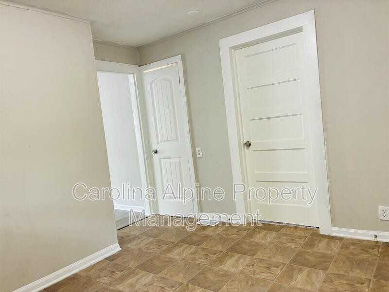 308 W Sullivan St - Photo 3 of 22