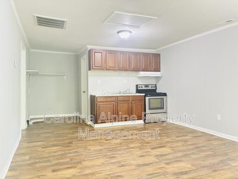 409 Orange St - Photo 4 of 17