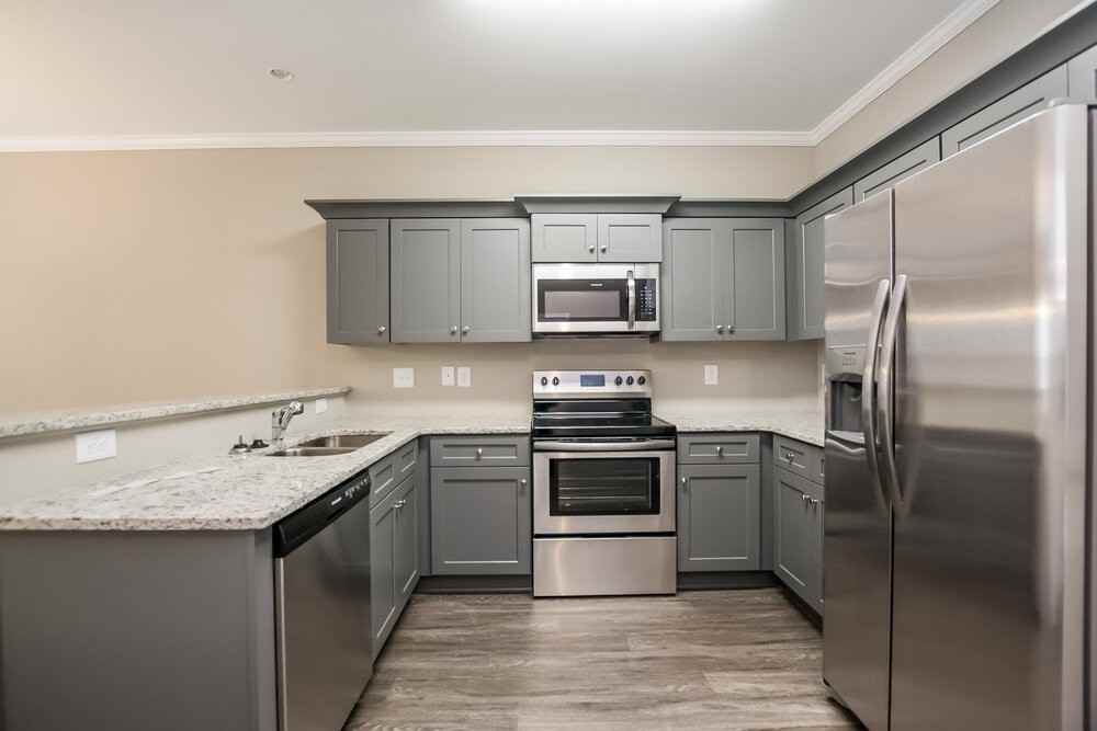466 Fieldcrest Dr - Photo 7 of 17