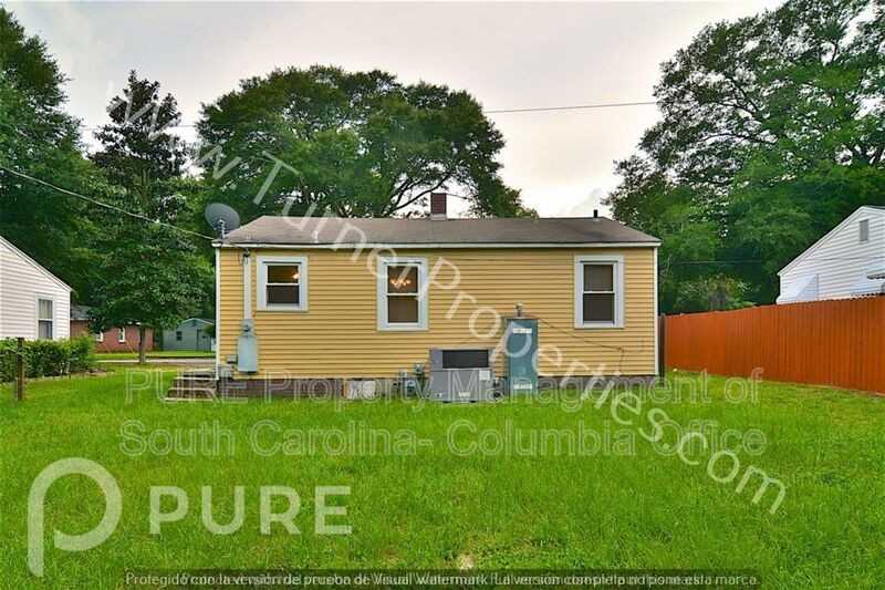 307 Dale St - Photo 4 of 36