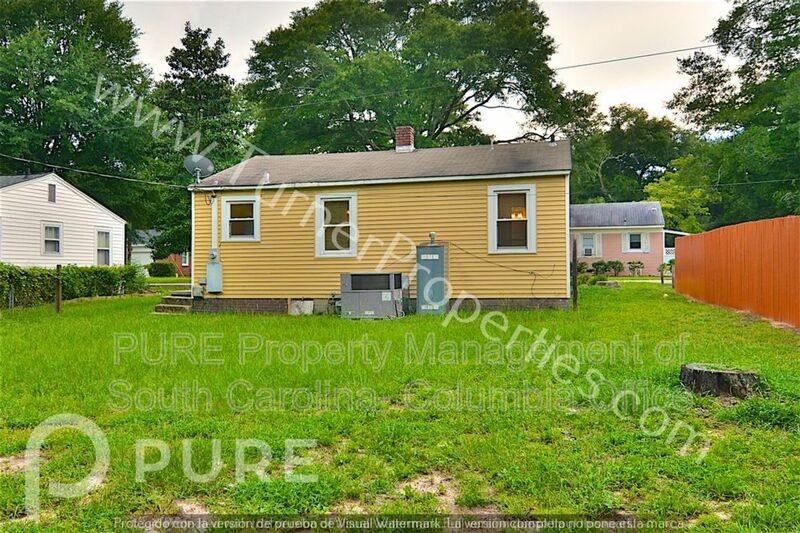307 Dale St - Photo 5 of 36