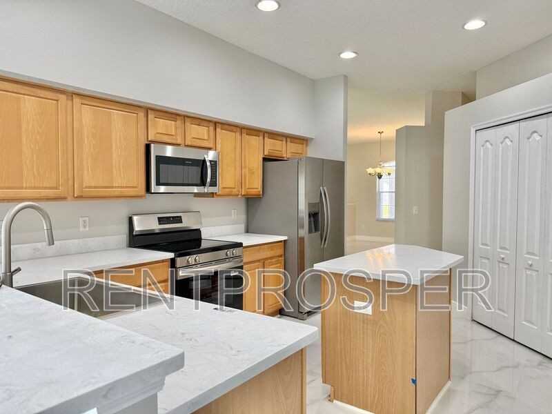 10181 Marsh Pine Cir - Photo 5 of 31
