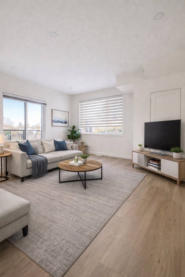 8902 154 St NW - Photo 2 of 16