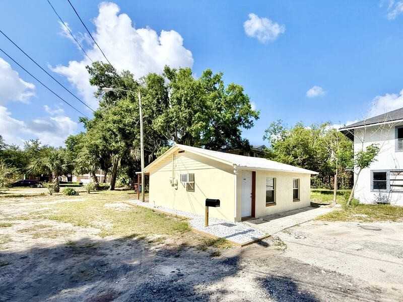 335 E Central Ave - Photo 4 of 42