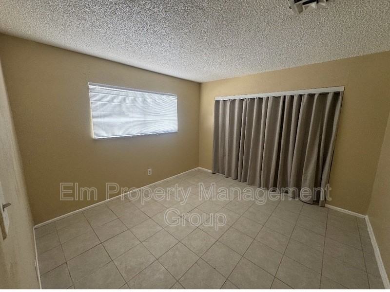 2516 E Mesquite Ave - Photo 5 of 7