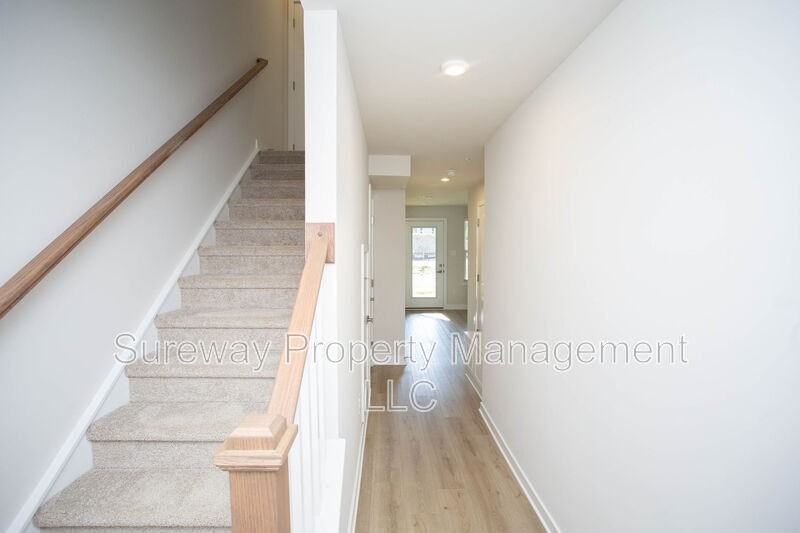 8 Foxwood Drive - Photo 2 of 41