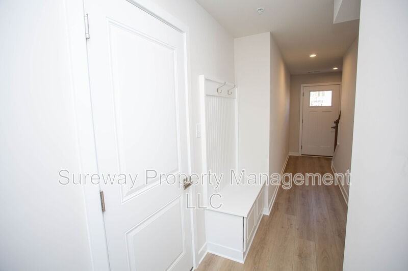 8 Foxwood Drive - Photo 3 of 41
