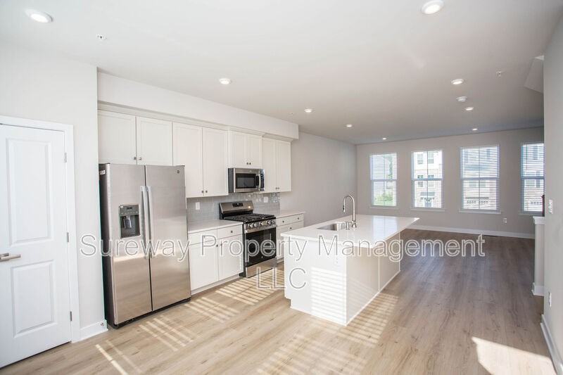 8 Foxwood Drive - Photo 7 of 41