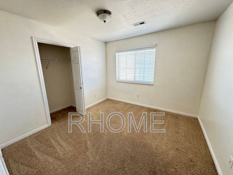 79 W Ridge Rd - Photo 2 of 19