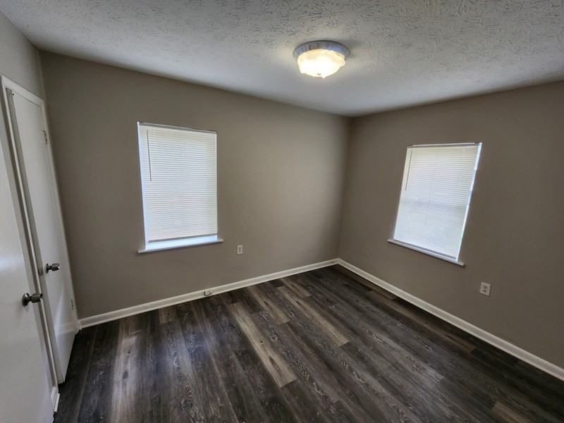 166 1st St Sw #B - Photo 7 of 13