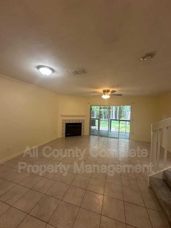 8550 Sturbridge Cir W - Photo 3 of 16