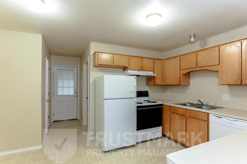 4501 Mattie Dr Apt B #B - Photo 6 of 17