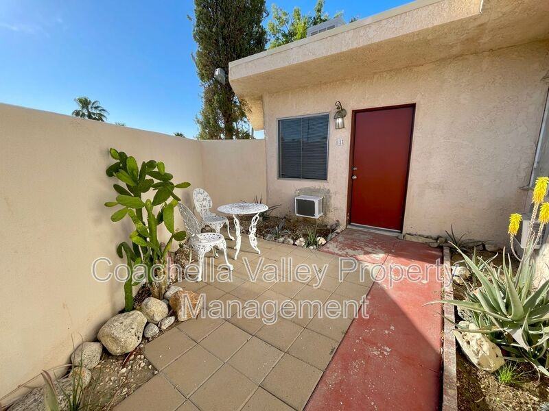 2295 N Junipero Ave #1 - Photo 4 of 13