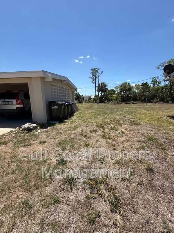 13880 Tamiami Trl - Photo 2 of 36