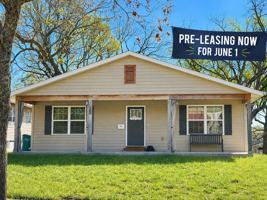 featured image of 1120 N Clay Ave
