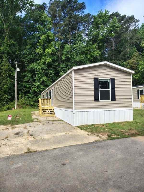 67 Poole Cir - Photo 2 of 10