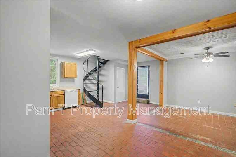 2619 - Photo 6 of 23