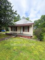 featured image of 704 Avenue I
