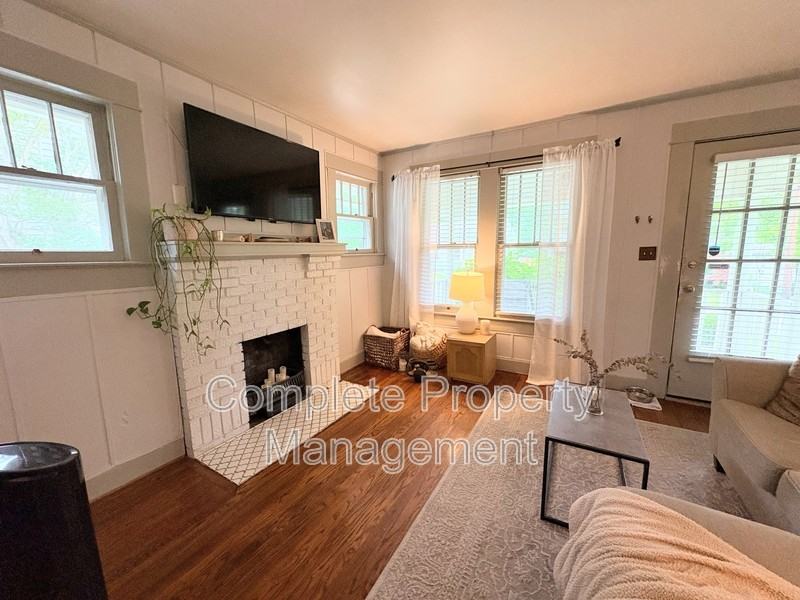 2822 16th Pl S - Photo 3 of 14