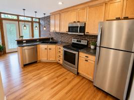 featured image of 1015 W Huron St