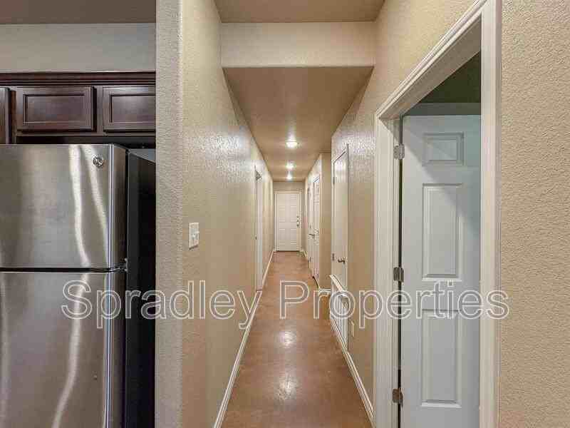 829 Laila Ln - Photo 6 of 12