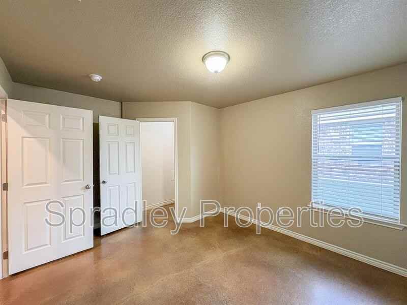 829 Laila Ln - Photo 7 of 12