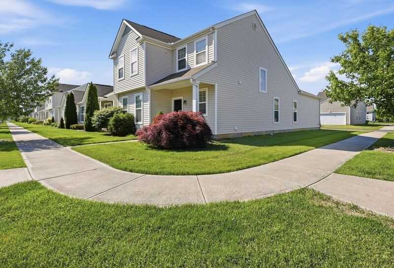 6136 Deansboro Dr - Photo 2 of 25