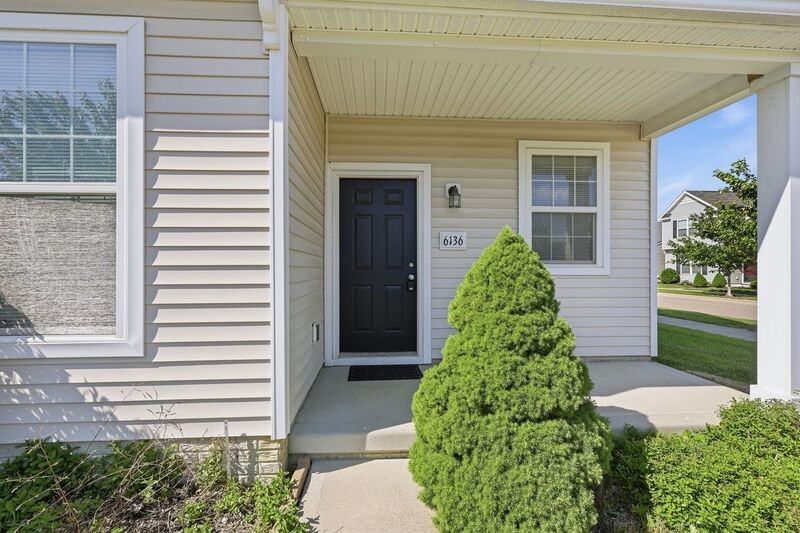 6136 Deansboro Dr - Photo 3 of 25