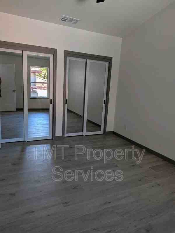 7330 Stratford Pl #706 - Photo 4 of 17