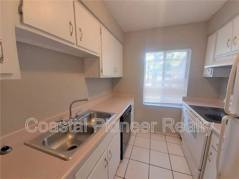 7600 Abbey Ln #C - Photo 2 of 11