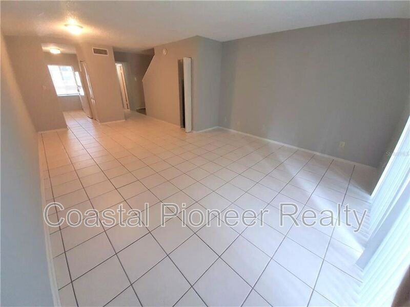 7600 Abbey Ln #C - Photo 3 of 11