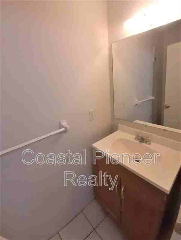 7600 Abbey Ln #C - Photo 7 of 11