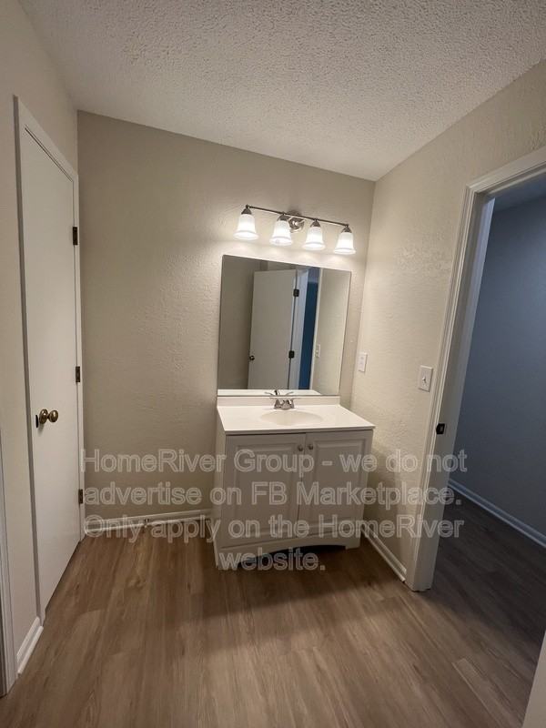 509 Ne Brookwood Cir #A - Photo 7 of 15