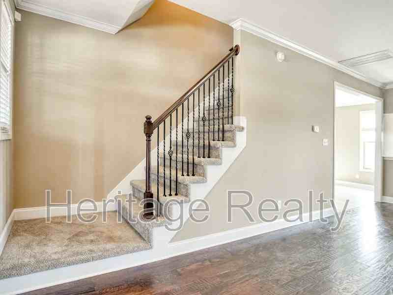2647 Brooke Willow Blvd - Photo 5 of 35