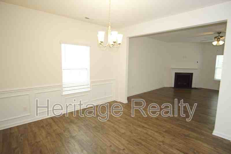 1537 Sergeant Ln - Photo 4 of 23