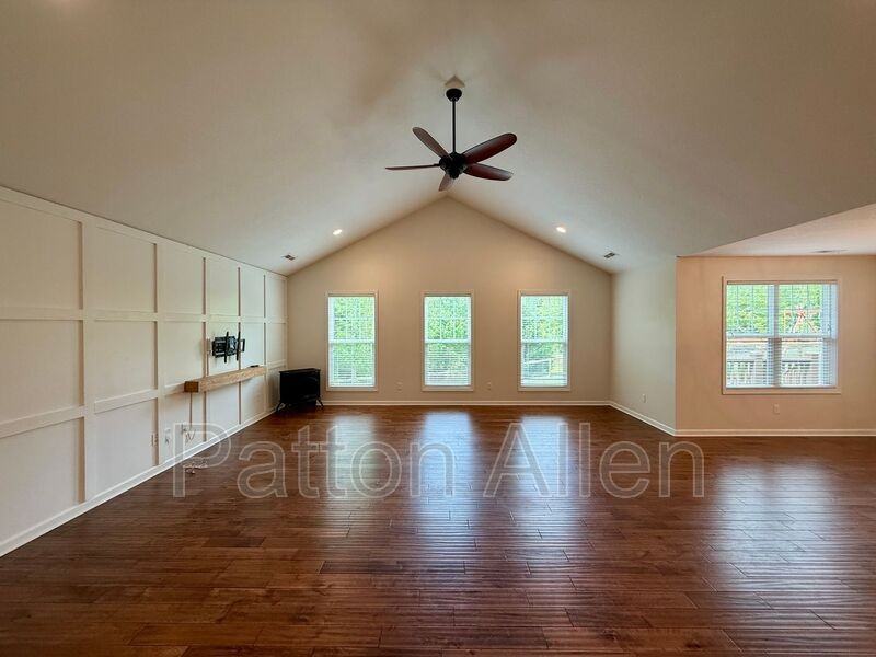 47 Parrot Rd - Photo 2 of 42