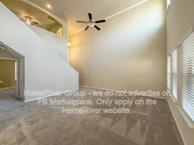 9201 Remington Dr - Photo 4 of 19