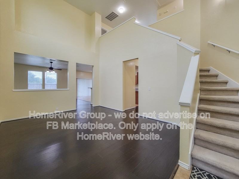 11034 Dellrose Crossing Dr - Photo 4 of 19