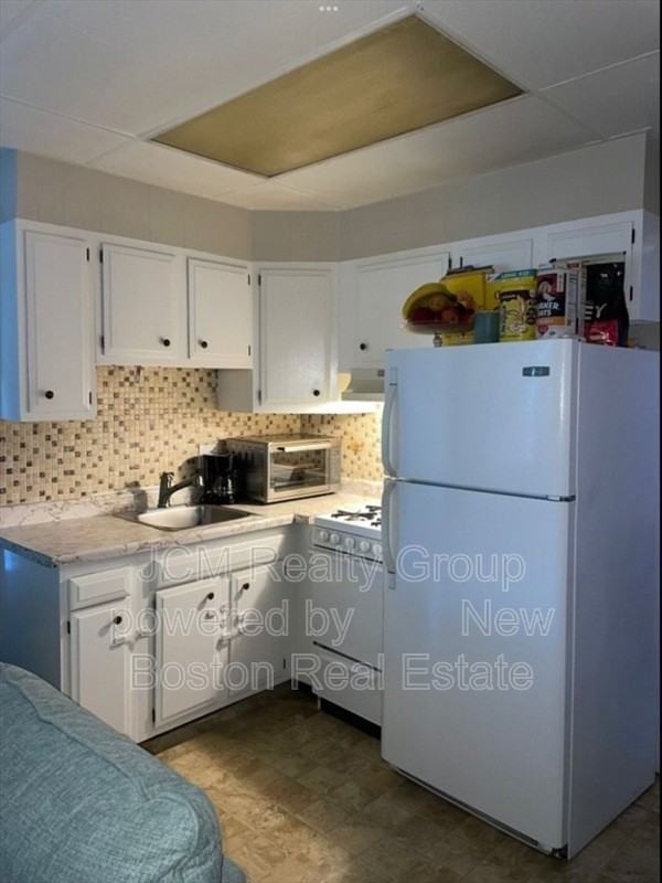 5 Irwin St - Photo 2 of 7