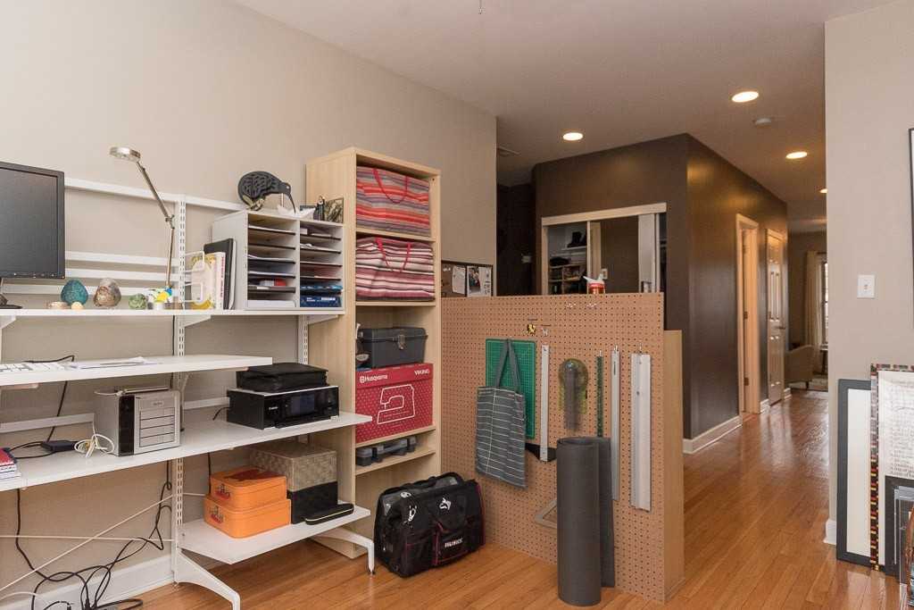 5210 N Sawyer Ave #1 - Photo 6 of 20